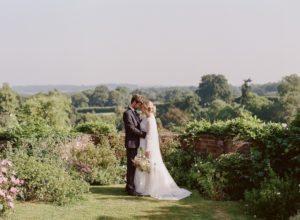 Tips on Planning a Garden Wedding